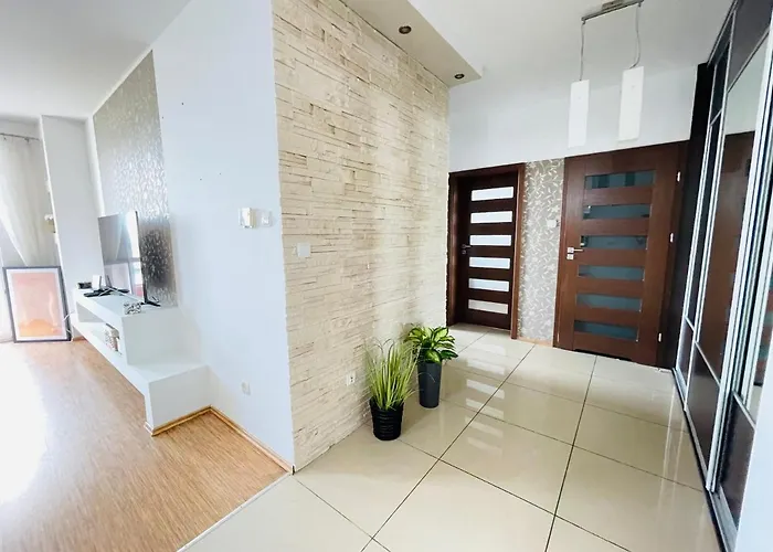 Na Wybrzezu アパート シフィノウイシチェ